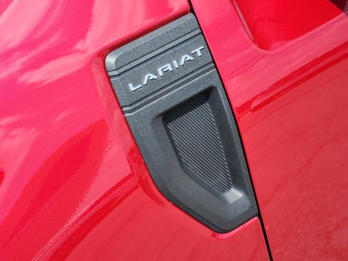 Used 2022 Ford Maverick Lariat w/ Lariat Luxury Package FWD image 12