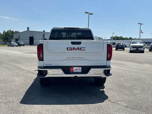 Used 2024 GMC Sierra 1500 SLT AWD/4WD image 5
