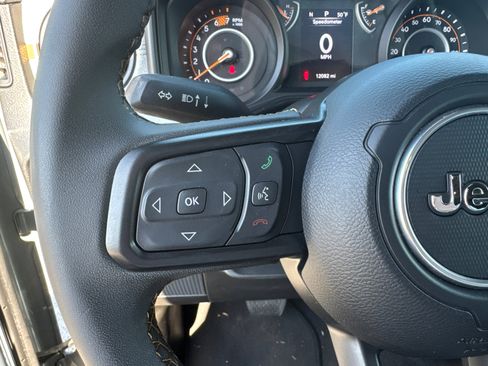 Used 2024 Jeep Wrangler Sport S image 18