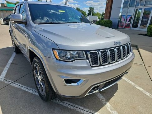 Certified 2018 Jeep Grand Cherokee Limited AWD/4WD image 5