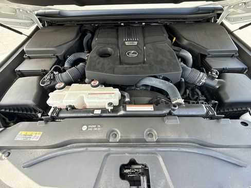 Used 2024 Lexus GX 550 w/ Accessory Package (31) AWD/4WD image 27