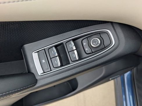 Certified 2022 Subaru Ascent Limited w/ Technology Package image 22