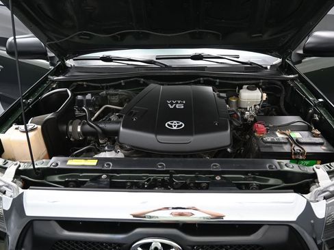 Used 2013 Toyota Tacoma 4x4 Double Cab w/ TRD Off-Road Pkg image 35