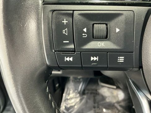 Used 2021 Nissan Rogue SL AWD/4WD image 37