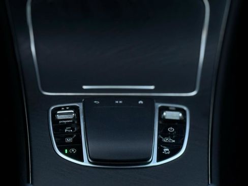 Used 2022 Mercedes-Benz GLC 300 image 18