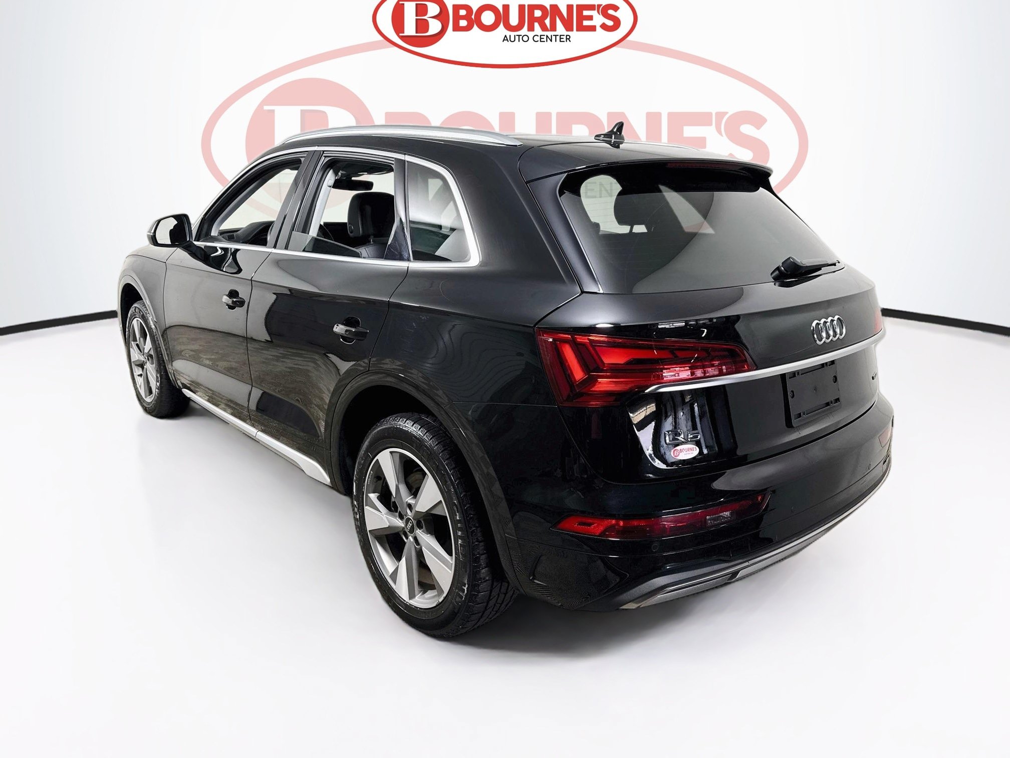 Used 2023 Audi Q5 2.0T Premium Plus w/ Premium Plus Package AWD/4WD image 9