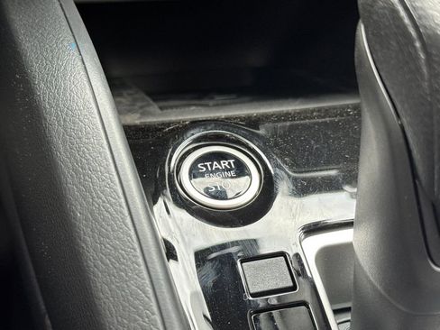 New 2025 Nissan Versa SV w/ Trunk Package image 20