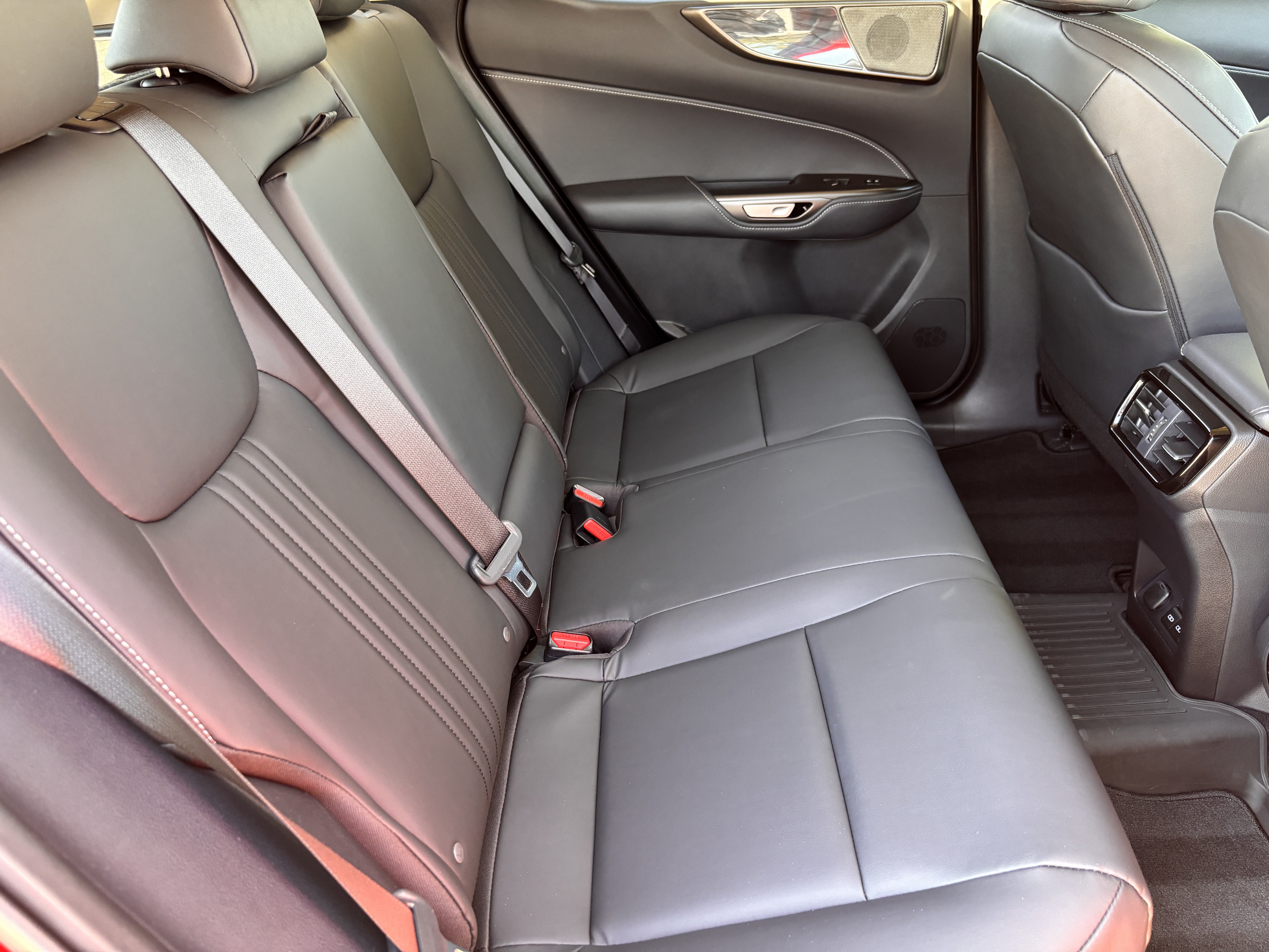 Certified 2025 Lexus NX 250 FWD w/ Accessory Package (2T) image 34