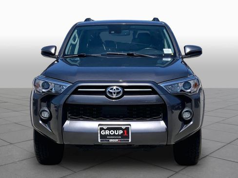 Used 2022 Toyota 4Runner SR5 RWD image 4