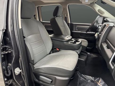 Used 2023 RAM 1500 Classic SLT image 26