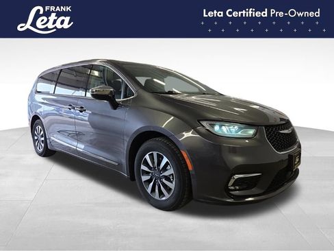 Used 2023 Chrysler Pacifica Limited image 8