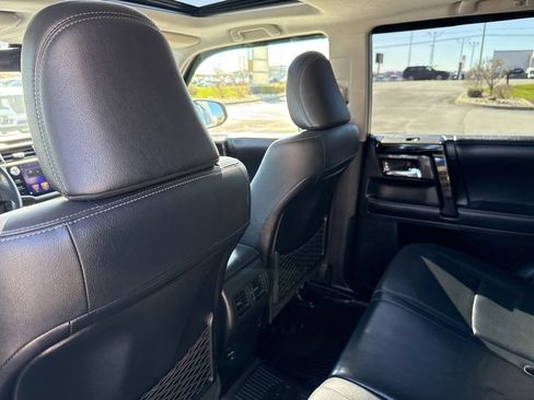 Used 2017 Toyota 4Runner Limited AWD/4WD image 23