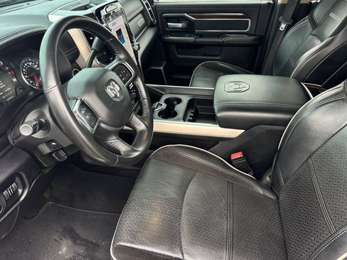 Used 2022 RAM 3500 Laramie image 10