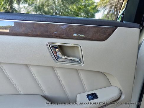 Used 2011 Mercedes-Benz E 350 4MATIC Wagon image 55