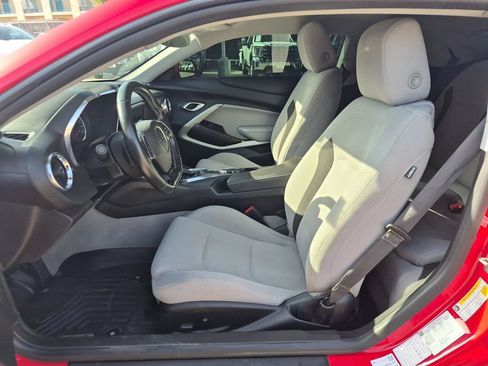 Used 2022 Chevrolet Camaro LT RWD image 11