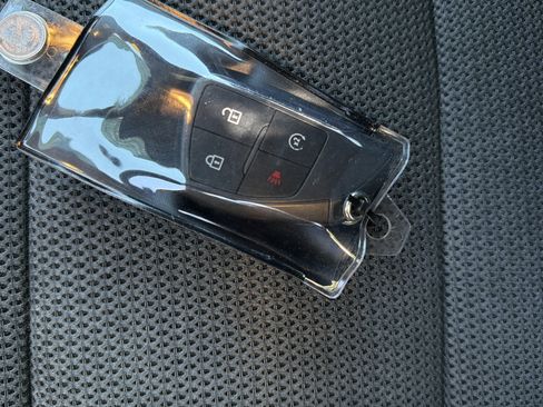 Used 2023 GMC Canyon Elevation w/ Convenience Package image 35