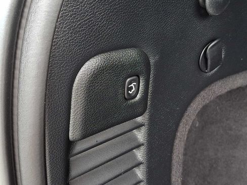 Used 2020 Jeep Grand Cherokee Limited AWD/4WD image 31