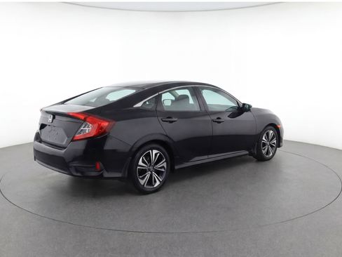 Used 2016 Honda Civic EX-T image 4
