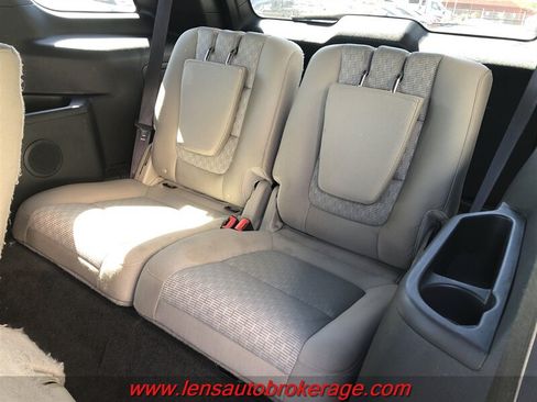 Used 2013 Ford Explorer XLT FWD image 17