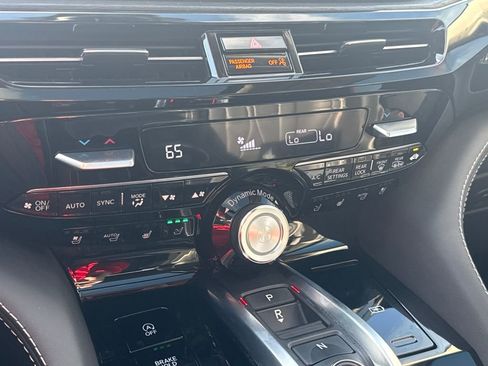 Used 2025 Acura MDX w/ Advance Package image 25