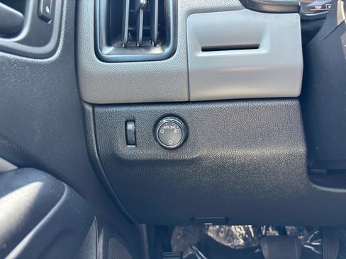 Used 2017 Chevrolet Colorado W/T w/ WT Convenience Package RWD image 21