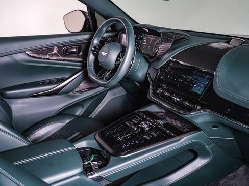 Used 2025 Aston Martin DBX 707 image 14