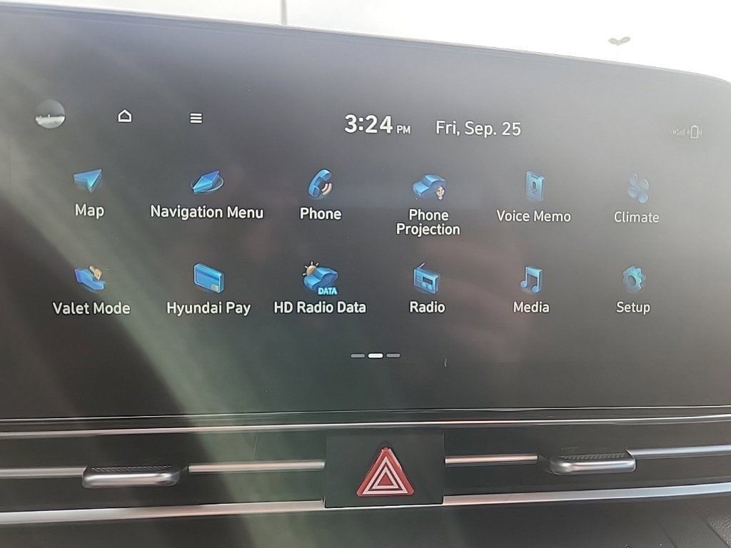 Certified 2023 Hyundai Elantra SEL w/ Convenience Package FWD image 17