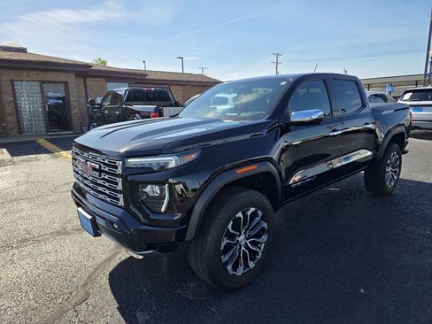 Used 2024 GMC Canyon Denali AWD/4WD image 4
