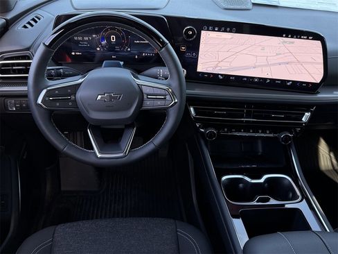 New 2026 Chevrolet Traverse LT w/ Enhanced Driving Package image 11