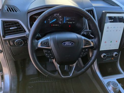 Used 2023 Ford Edge SEL image 16