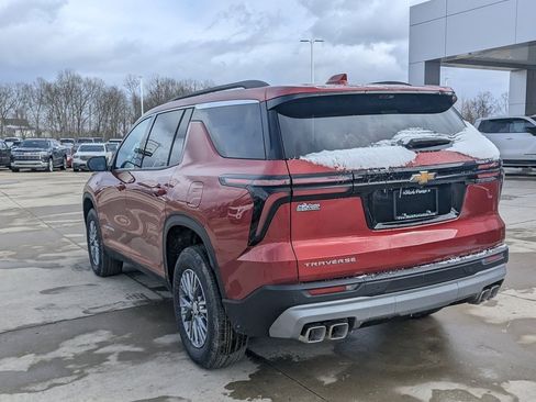 New 2026 Chevrolet Traverse LT w/ Driver Confidence Package image 8