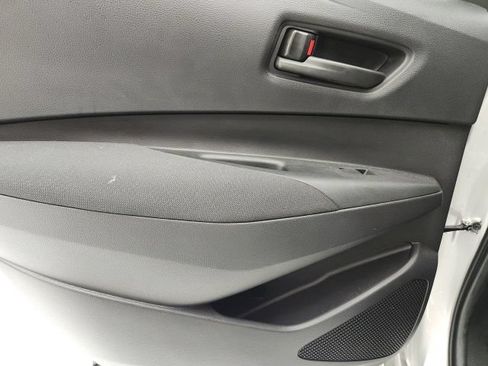 Used 2026 Toyota Corolla LE FWD image 9