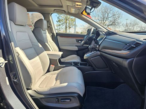 Used 2019 Honda CR-V Touring image 9