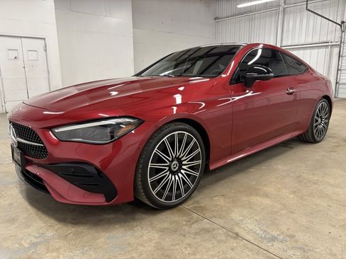 Certified 2024 Mercedes-Benz CLE 300 4MATIC Coupe image 4