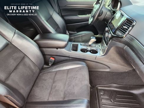 Used 2021 Jeep Grand Cherokee Laredo X RWD image 13