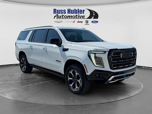 Used 2026 GMC Yukon XL AT4 w/ AT4 Premium Package AWD/4WD image 9