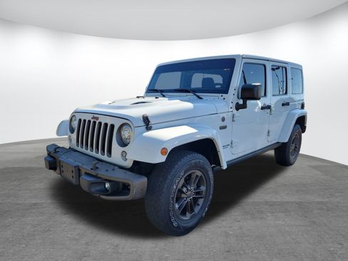 Used 2017 Jeep Wrangler 75th Anniversary image 20