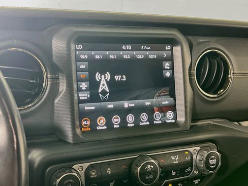 Used 2022 Jeep Gladiator Overland AWD/4WD image 15