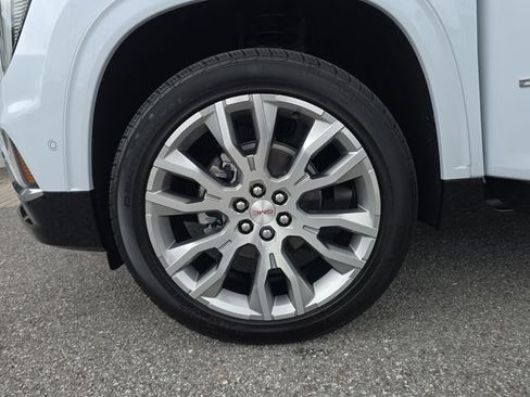 New 2026 GMC Acadia Denali w/ Super Cruise Package FWD image 31