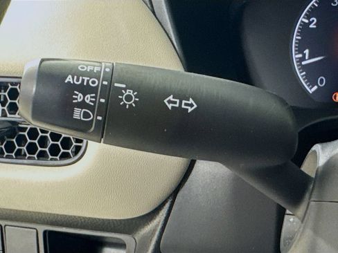 Used 2024 Honda HR-V LX image 13