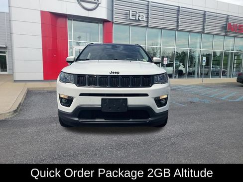 Used 2021 Jeep Compass Latitude AWD/4WD image 9