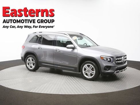 Used 2021 Mercedes-Benz GLB 250 4MATIC w/ Premium Package image 48