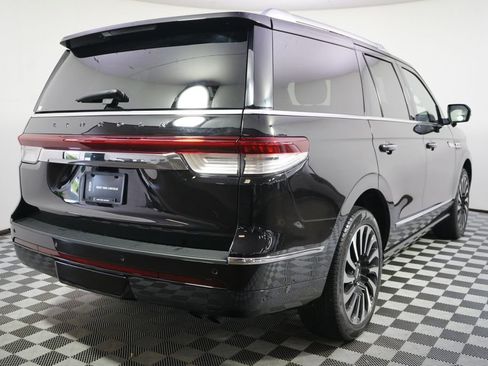 Used 2024 Lincoln Navigator Black Label AWD/4WD image 6