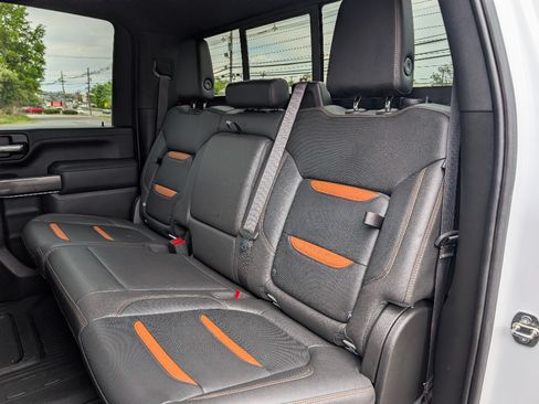 Used 2023 GMC Sierra 2500 AT4 w/ AT4 Premium Plus Package AWD/4WD image 15