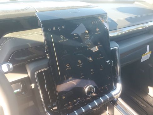 New 2026 GMC Yukon Elevation w/ Elevation Premium Package image 14