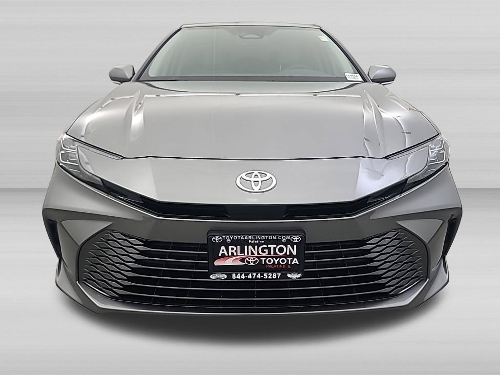 Used 2026 Toyota Camry XLE AWD/4WD image 9