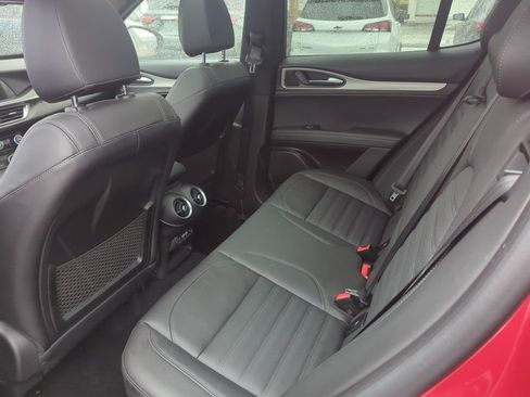 Used 2025 Alfa Romeo Stelvio Sprint w/ Veloce Package image 18