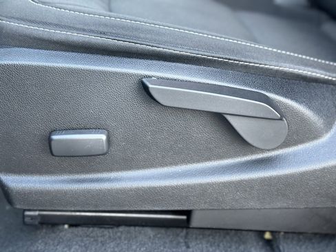 Used 2021 GMC Canyon Elevation image 21