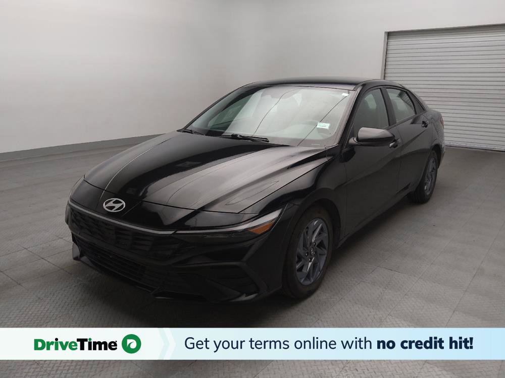 Used 2024 Hyundai Elantra SEL FWD image 1