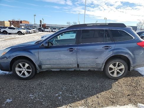 Used 2014 Subaru Outback 2.5i Limited w/ Moonroof Package image 8